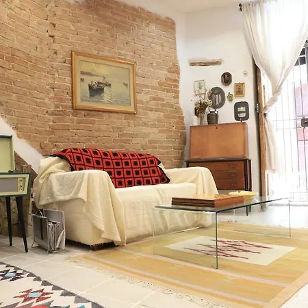 Domus Alchimia Di Via Stretta - Castello 칼리아리