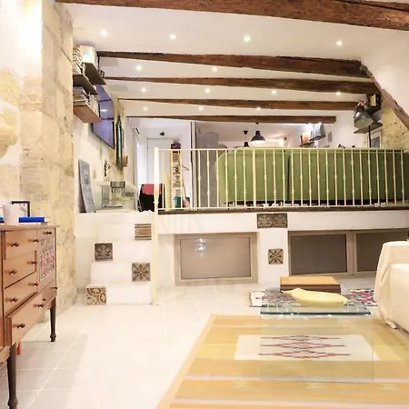 Domus Alchimia Di Via Stretta - Castello Apartamento *