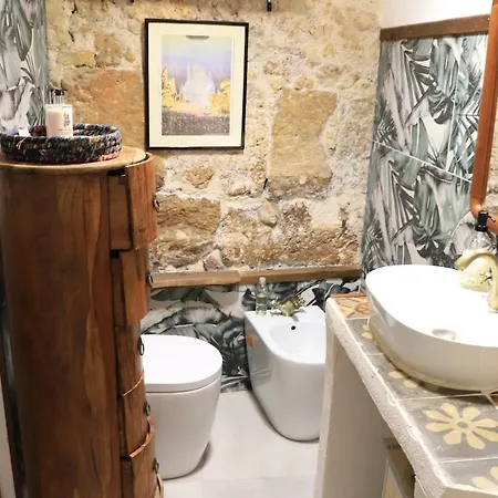 아파트 Domus Alchimia Di Via Stretta - Castello 칼리아리
